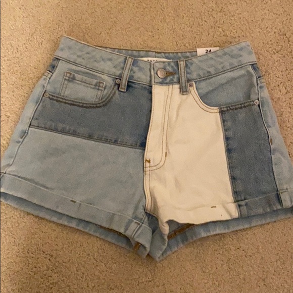 hopper patch denim shorts